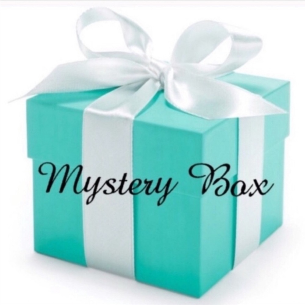 Mystery Reseller Box NWT/NWOT Boutique Brand